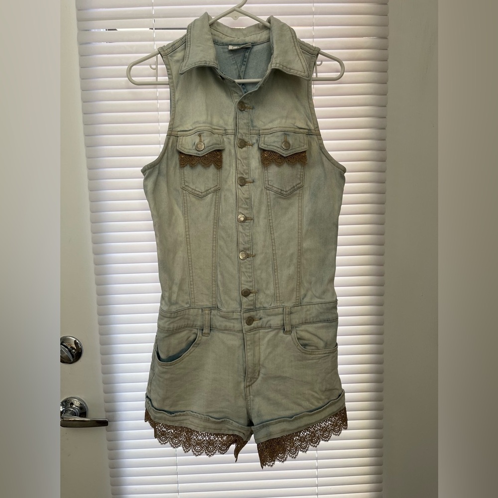Denim romper with cut-out back and lace trim